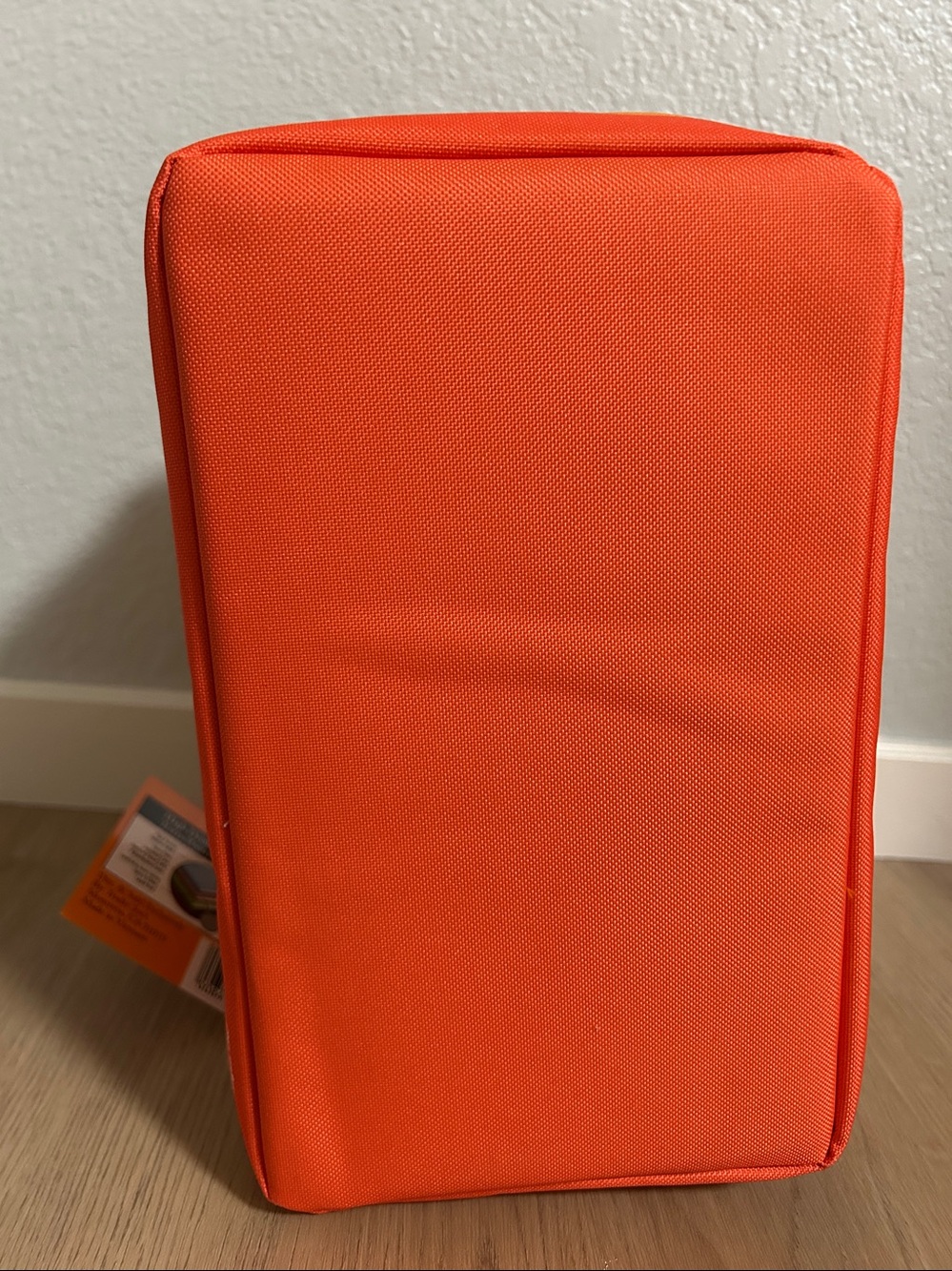Trader Joe's Mini Insulated Lunch Bag in Bright Orange with Green Accents NEW - Picture 3 of 15